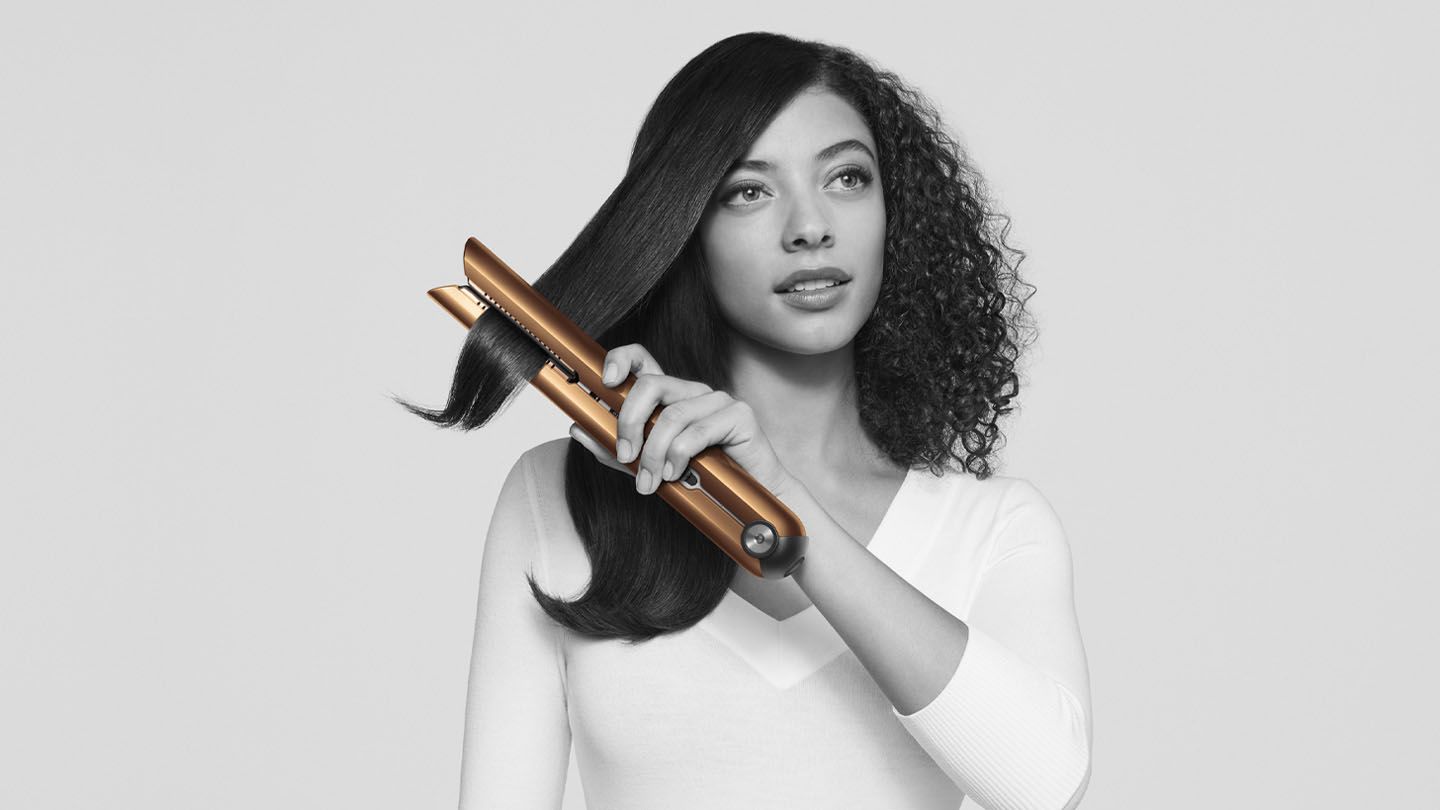 Dyson Corrale™ straightener in Bright Copper/Bright Nickel.